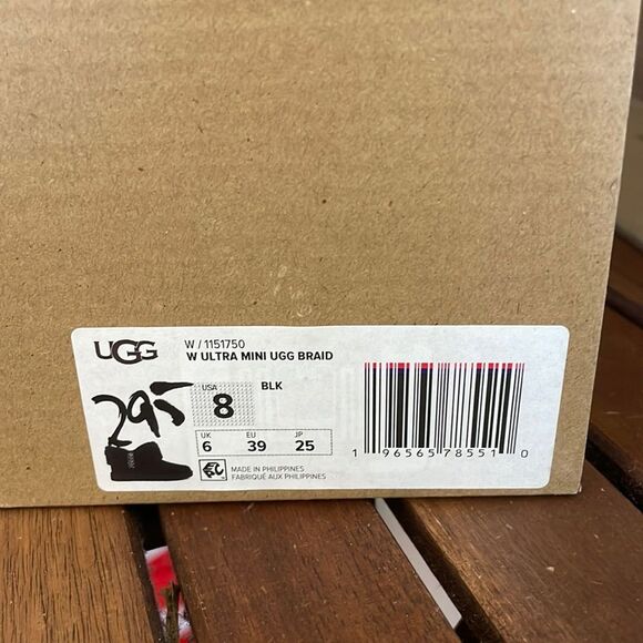 UGG Classic Ultra Mini Braid Booties Black USA Women Size 8/UK 6/EU 39 - Picture 14 of 14